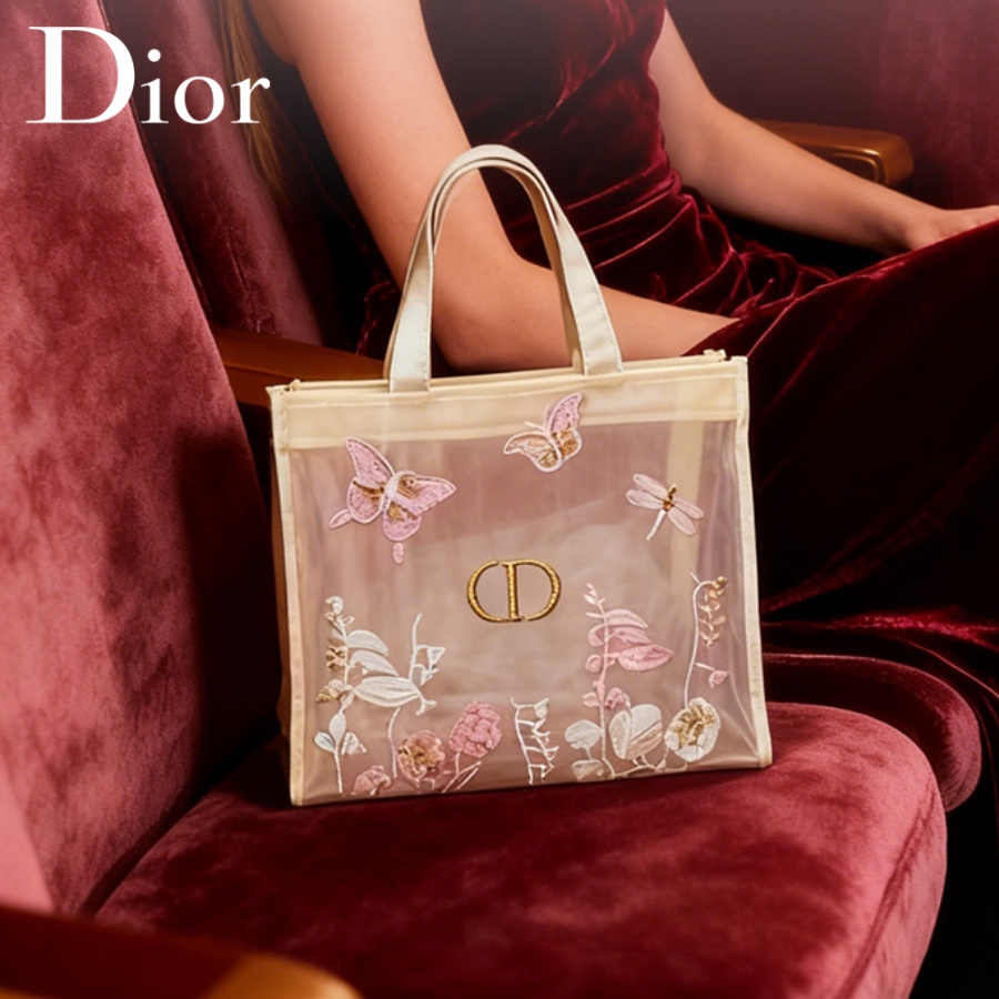 Luxury Bags Brands - กระเป๋าคริสเตียน ดิออร์ ดิออร์ กระเป๋าดีไซน์หรูหรา กระเป๋าแต่งหน้าตาข่ายกึ่งโปร่งใส ลายผีเสื้อ