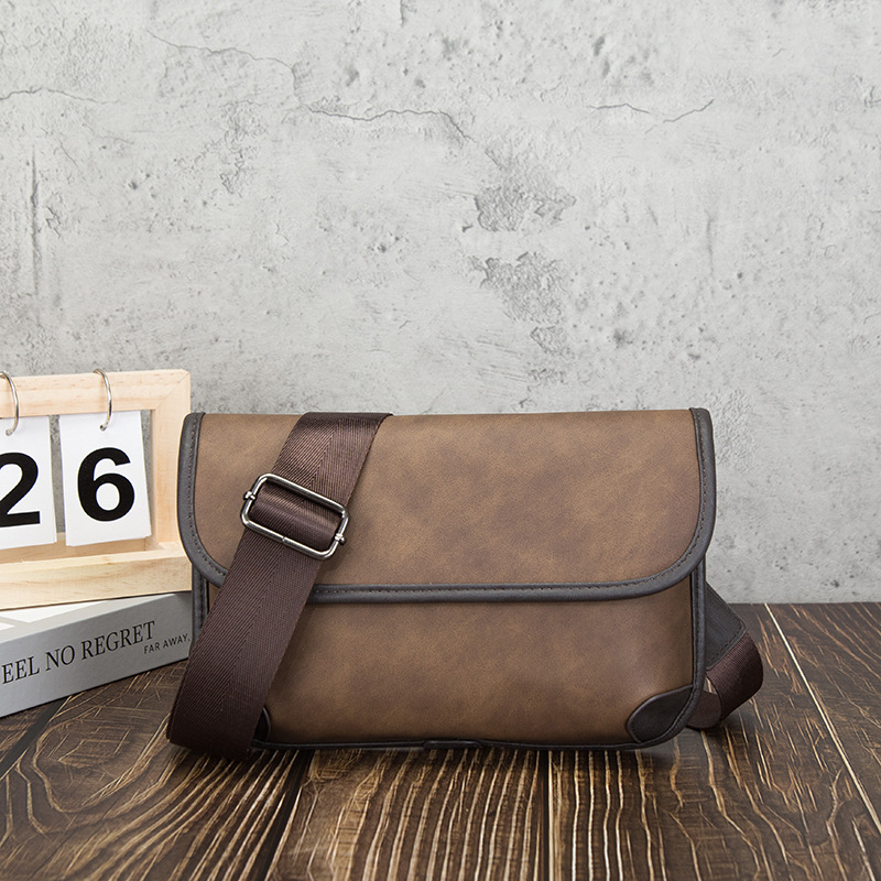 Luxury Bags For Men Brands - กระเป๋าถือสะพายไหล่แบรนด์หรูสไตล์วินเทจสำหรับผู้ชาย หนัง PU แบบมีฝาปิดเรียบง่าย กระเป๋าคาดลำตัวผู้ชาย กระเป๋าธุรกิจผู้ชาย