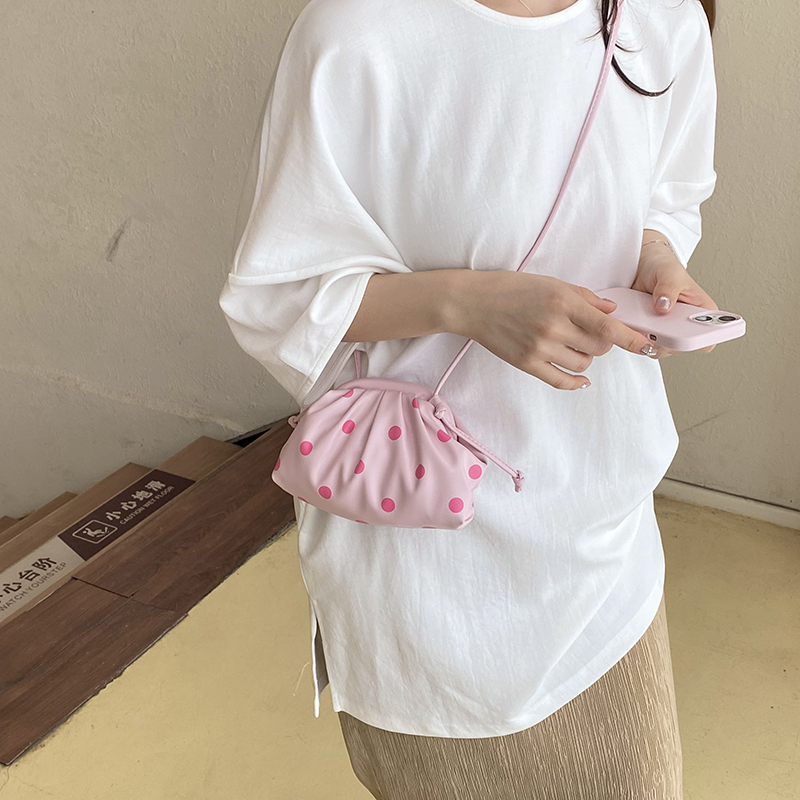 MOODS กระเป๋าถือและกระเป๋าสะพา - Luxury Bags For Women บทวิจารณ์และราคา