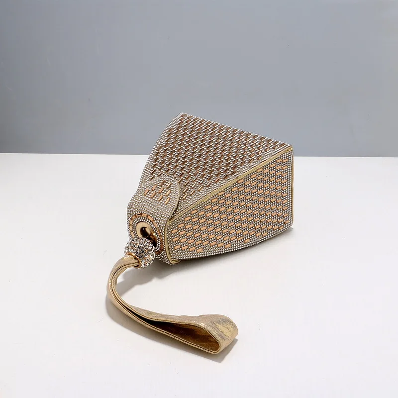 กระเป๋างานราตรีพลอยเทียมหรูหรา - Luxury Bags Brand Pyramid บทวิจารณ์และราคา