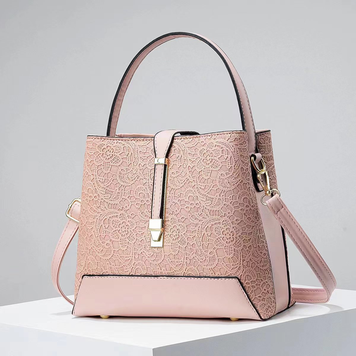 ใหม่หรูหรา Tote กระเป๋าหนัง Cl - Luxury Bags Classy บทวิจารณ์และราคา