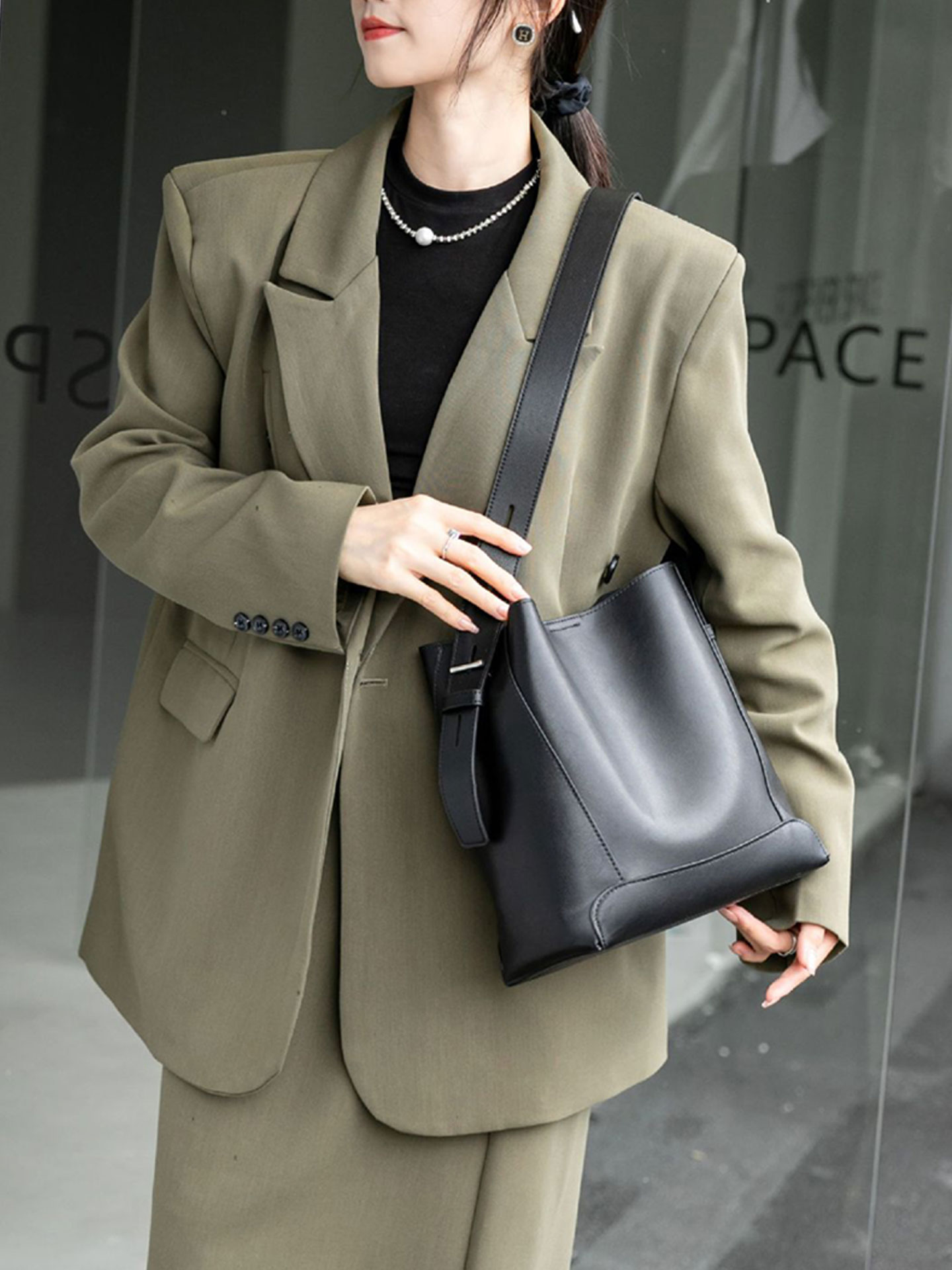 กระเป๋าโท้ทหนังแท้สำหรับผู้หญิ - Luxury Bags Classy บทวิจารณ์และราคา